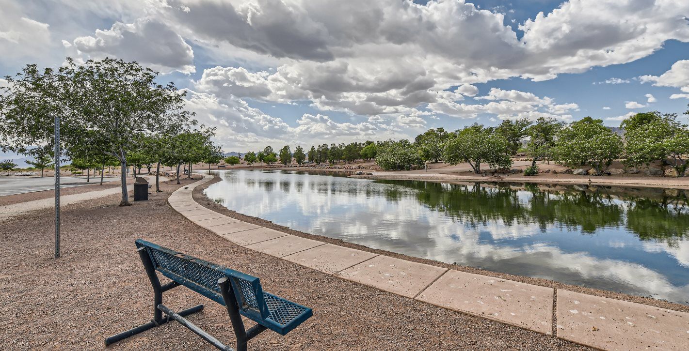 Bench and fountain at Veteran's memorial park