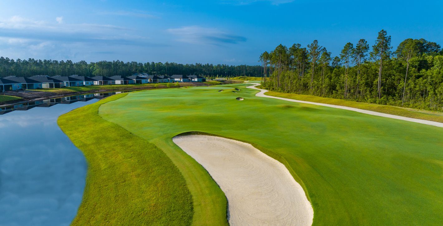 Nearby golf courses