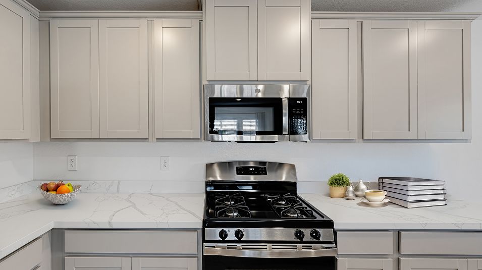 EI Kitchen Cabinets