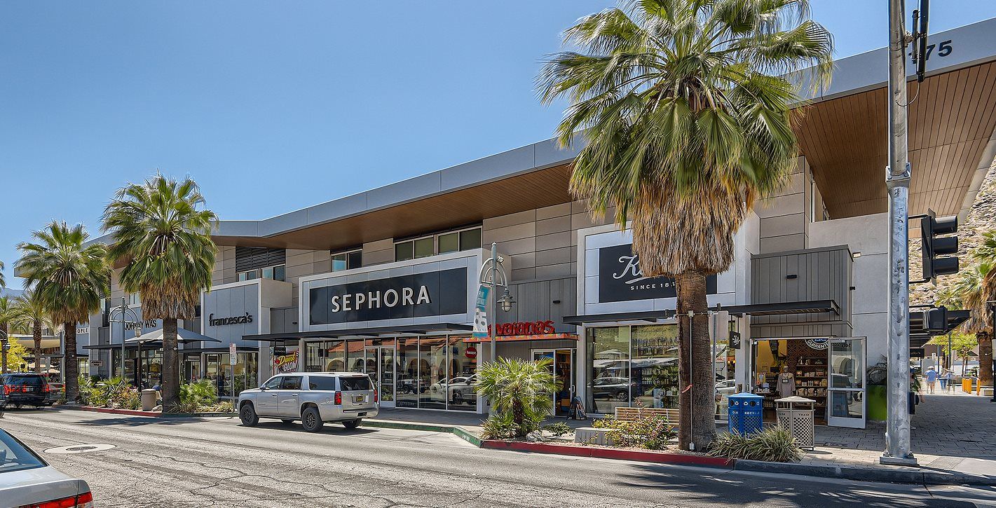 Stores in downtown Palm Springs