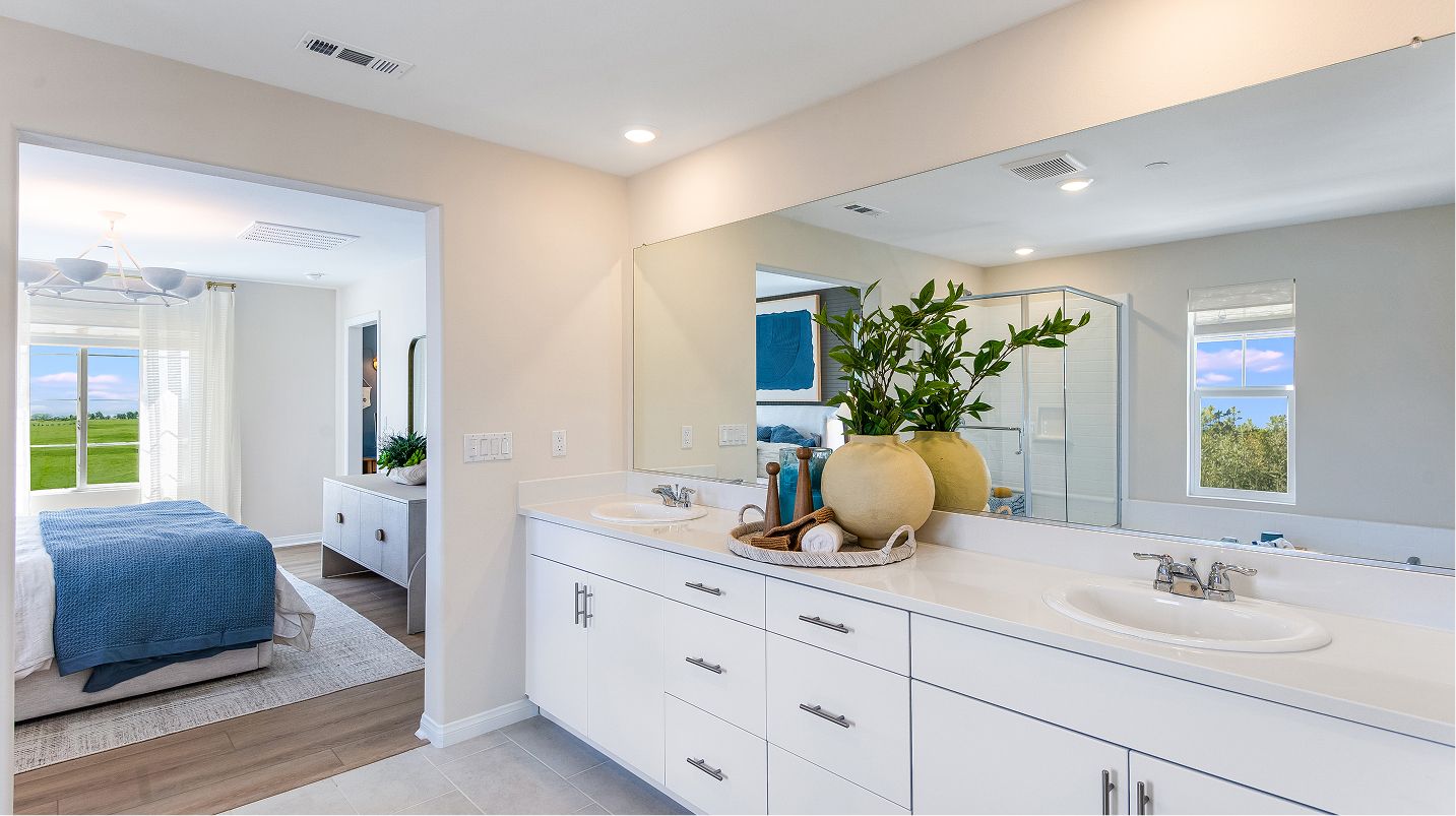 Runway Renaissance Res3 Owners Bath 3of3 F2