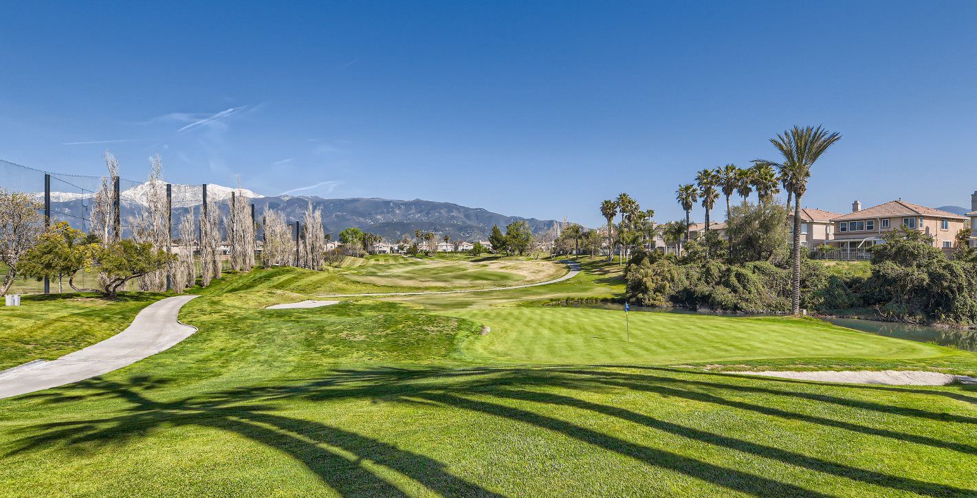 Sierra Lakes Golf Course