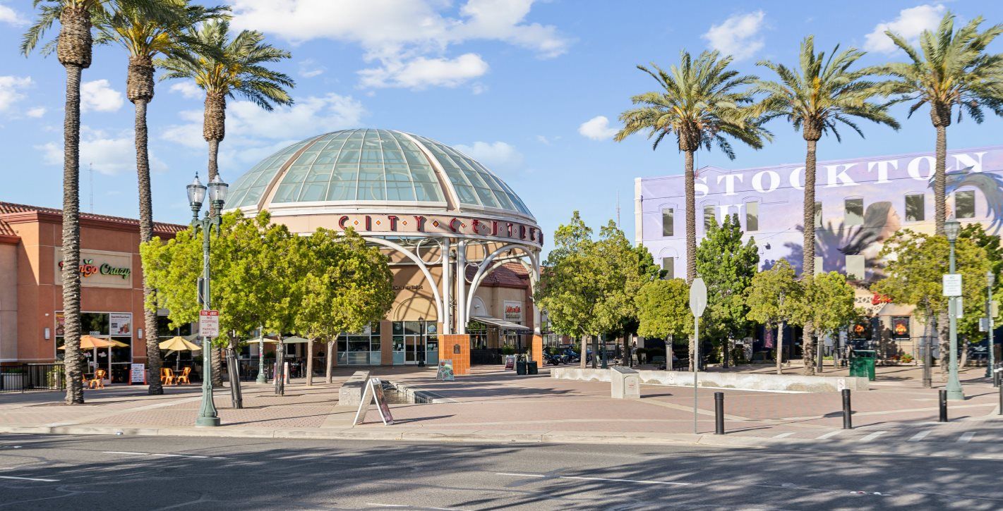 Decarli Square gathering space