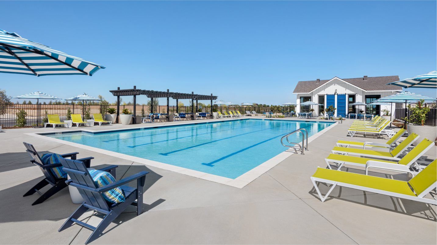 Northlake Amenity Swimming Pool Daylight