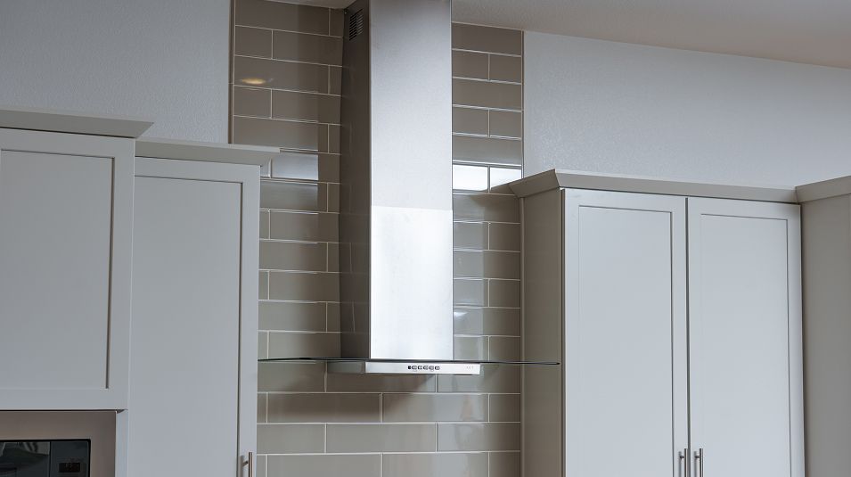 073125 Waterfront Westlake EI Hood F1