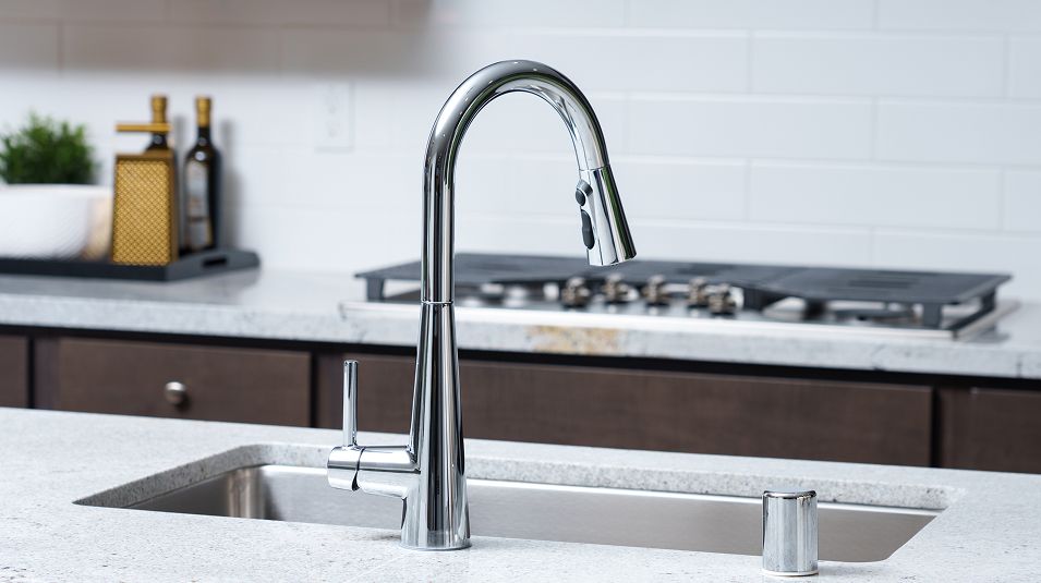 081425 Sungate Northpoint Ei Kitchen Faucet F1