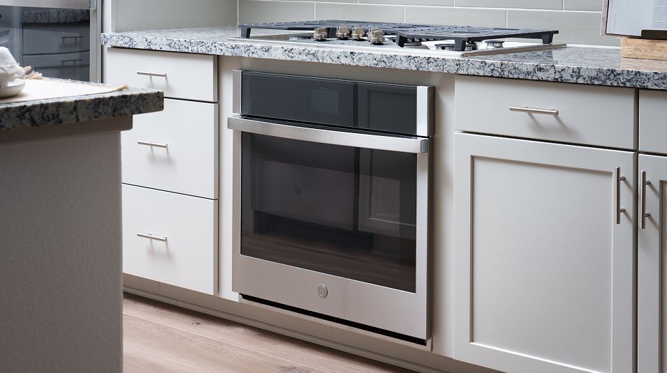 073125 Waterfront Westlake EI Oven F1