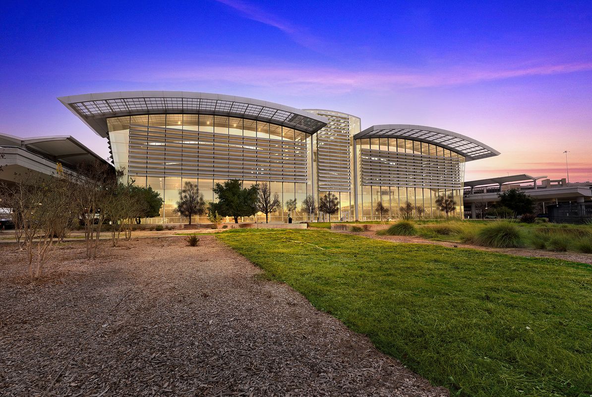 Woodland Sacramento International Airport 1of3