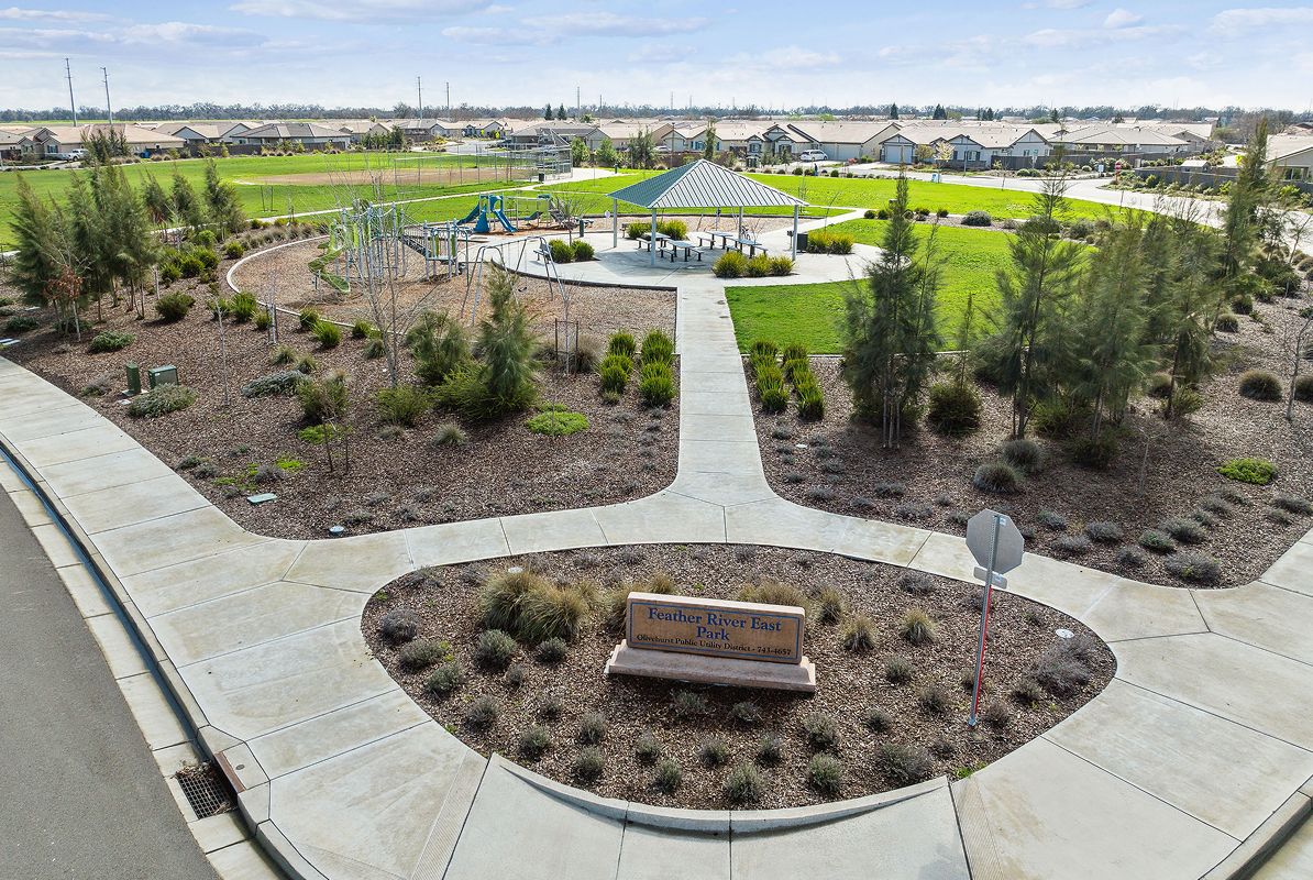 Plumas Lake Feather River East Park 2of3