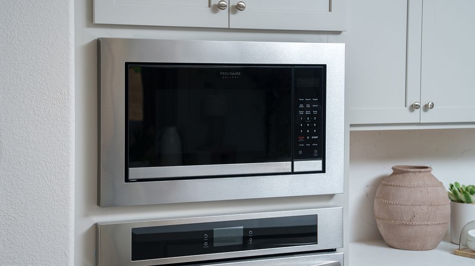 Pembrook EI Microwave F1