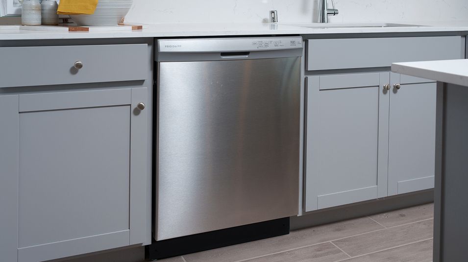 Waters Edge EI Dishwasher F1