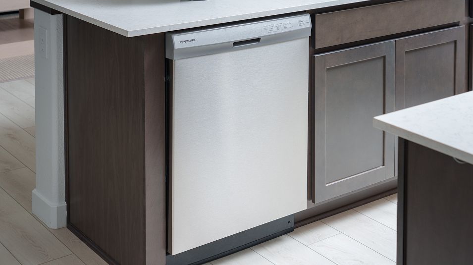 Ruby Cottages EI Dishwasher F1