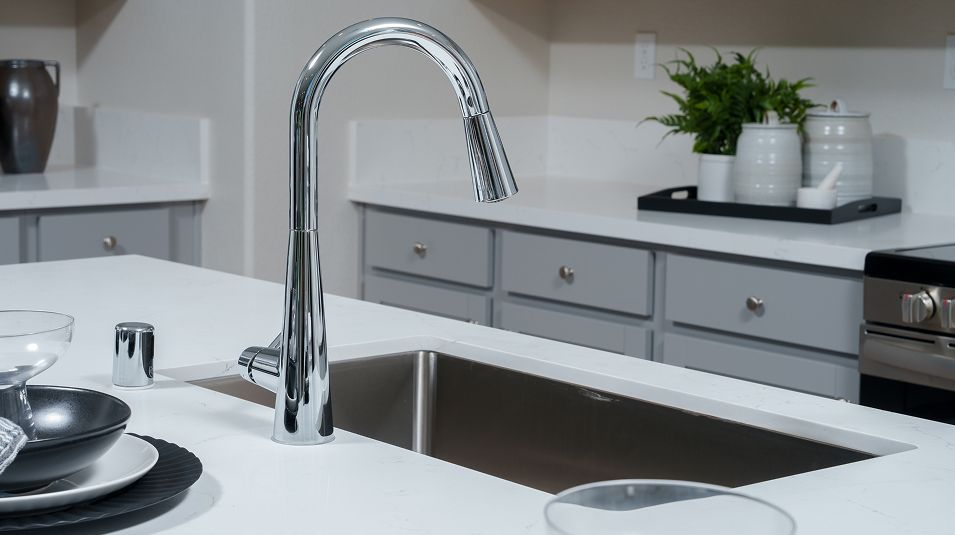 Shor Northlake EI Kitchen Sink F1