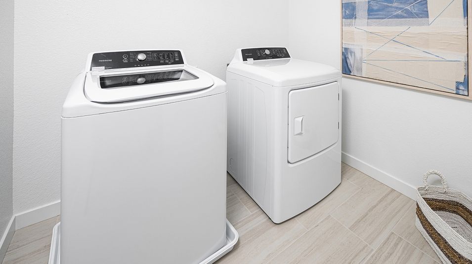 Lakelet EI Washer Dryer F1