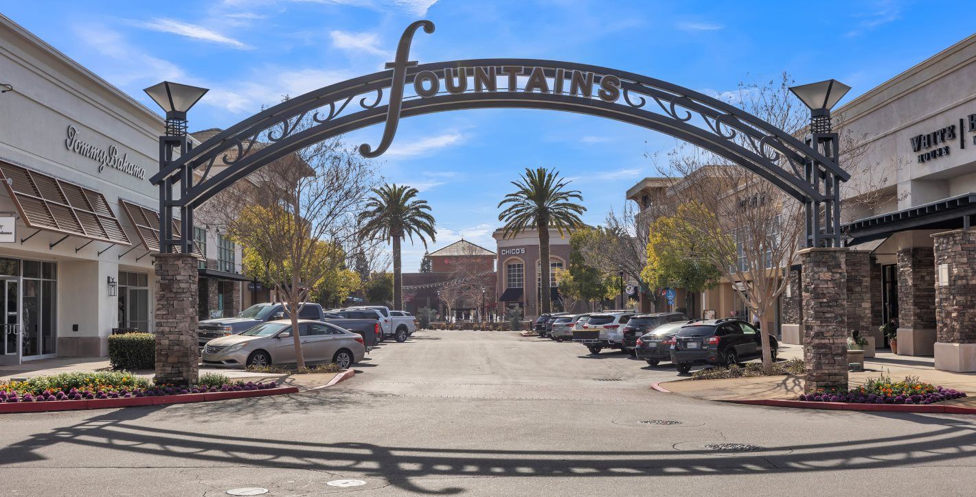 The Fountains monument sign entrance