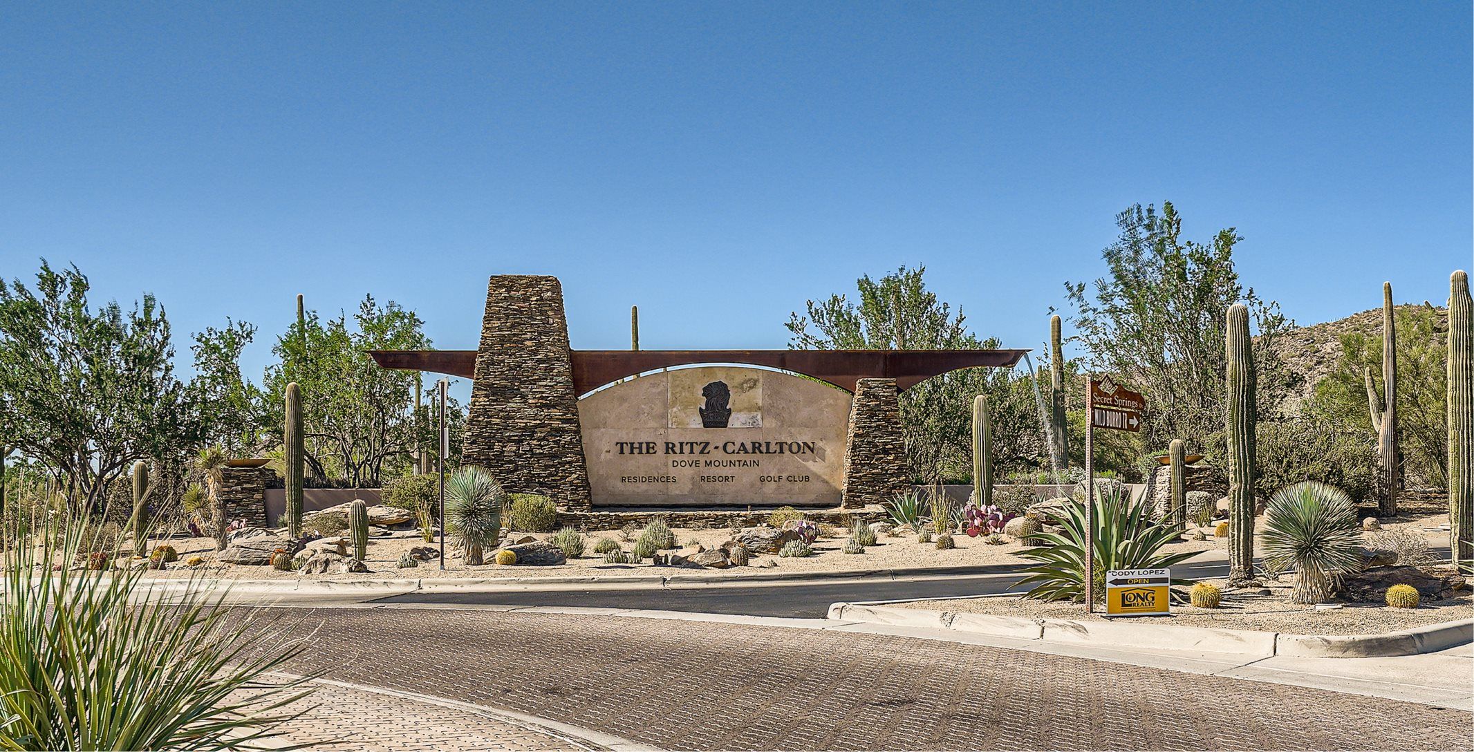 Ritz Carlton Entry Monument