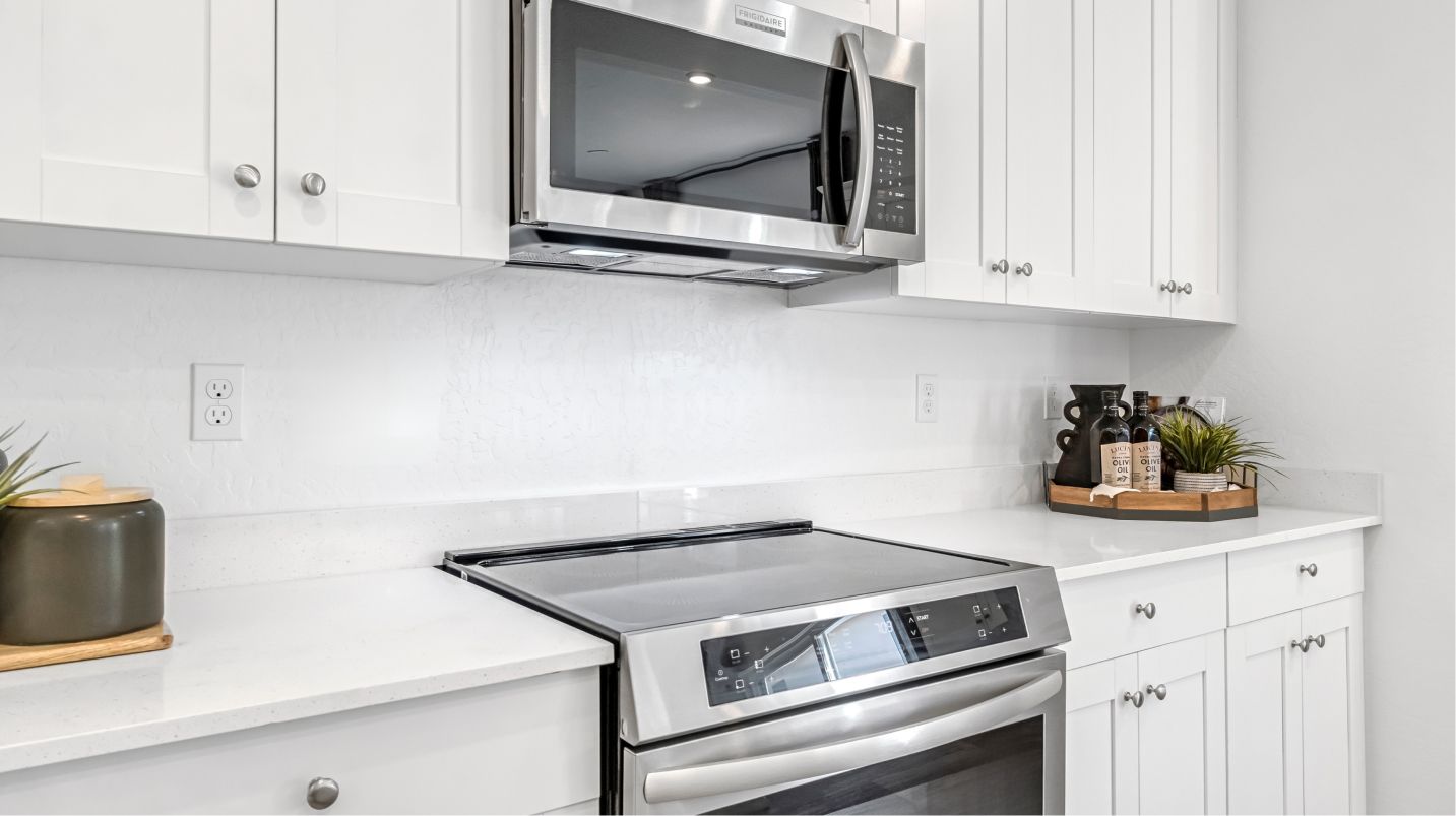 Valencia Corintahlyn EI Stove