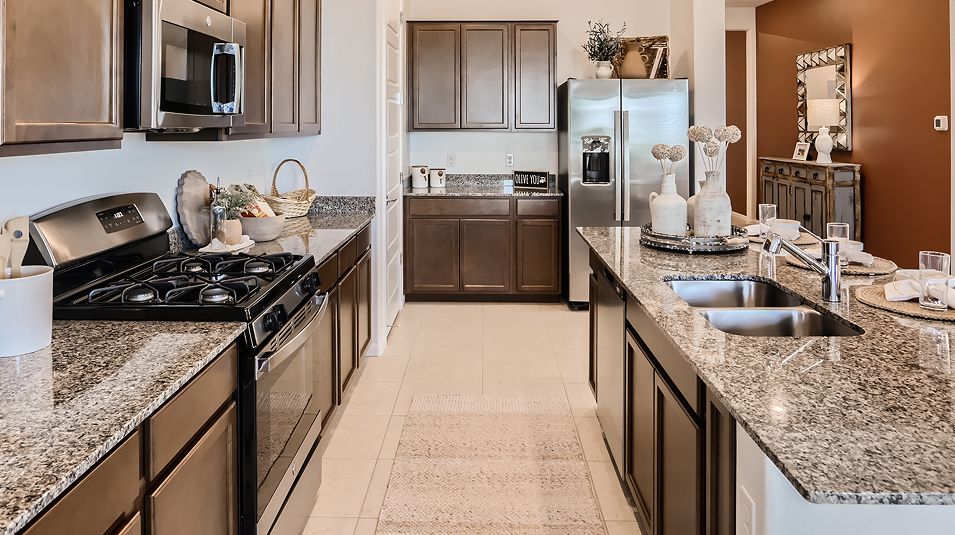 4002 Pima Kitchen 3of5 F1