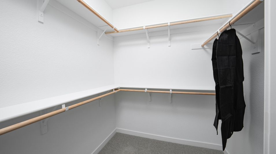 Molise Heritage Placer Vineyards EI Closet F1