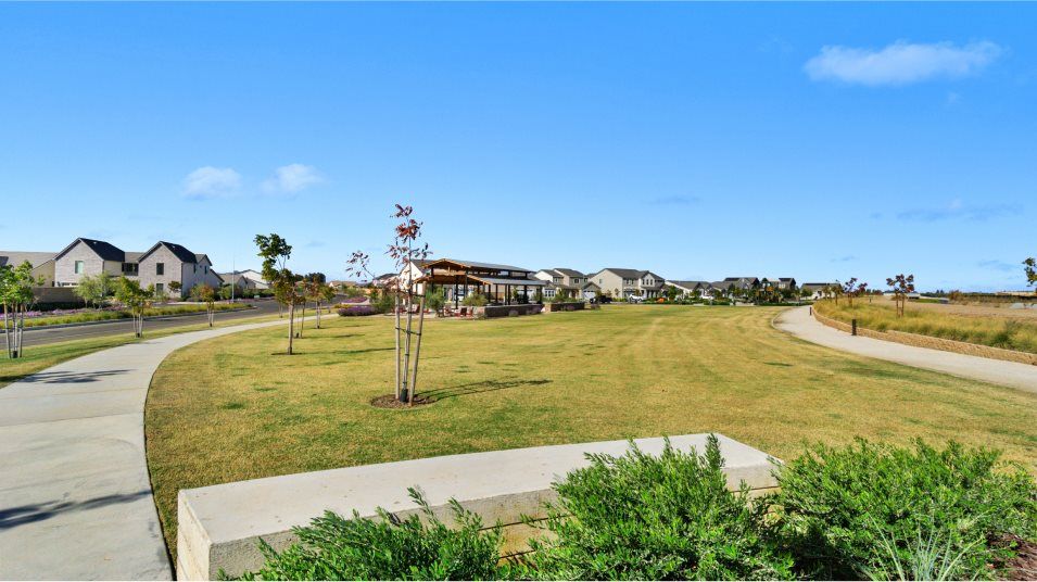 Ranch at Heritage Grove trail amenity