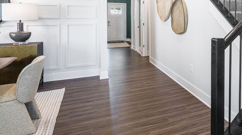 2181 Dover Foyer 2of2 F1 Base2