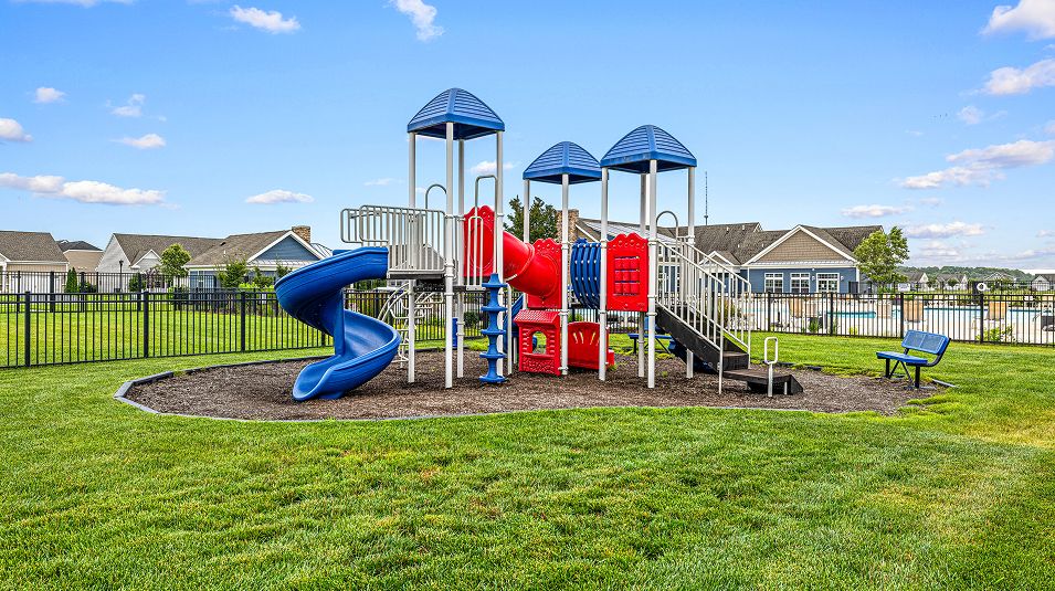 Pelican Pointe Amenity Clubhouse Playground