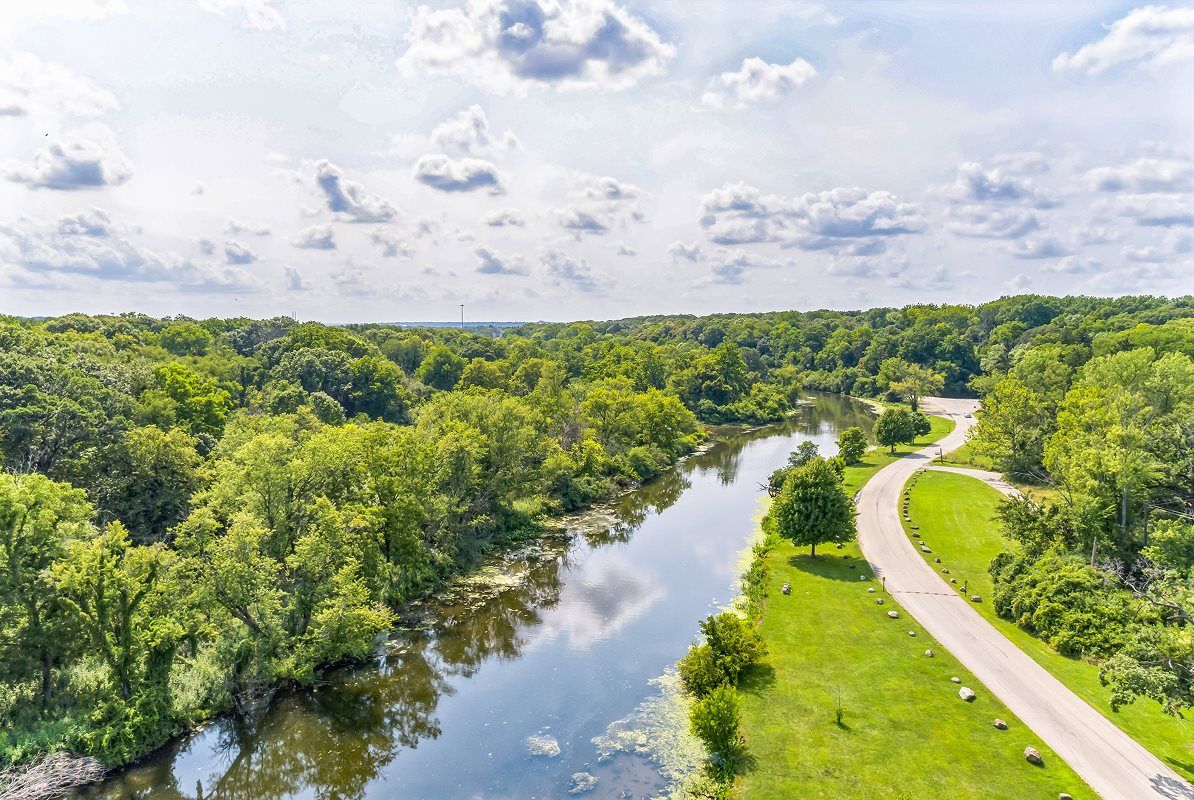 Lakewood Prairie