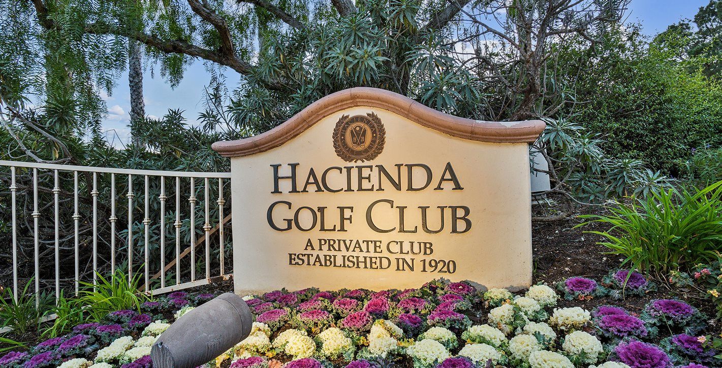 Hacienda Golf Club entry monument