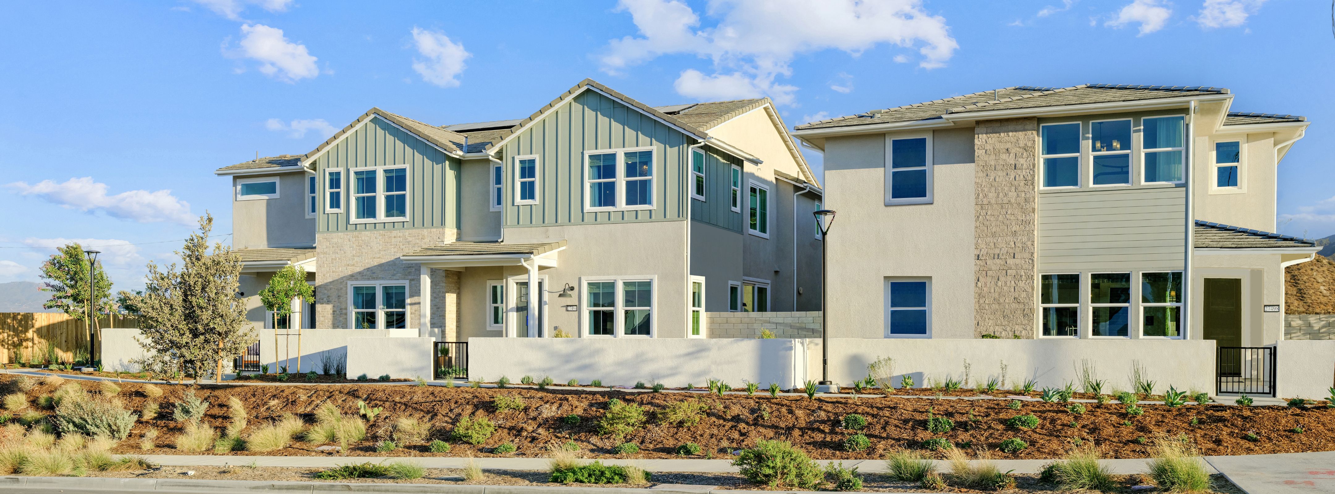 Ruby Valencia Streetscape 2of2