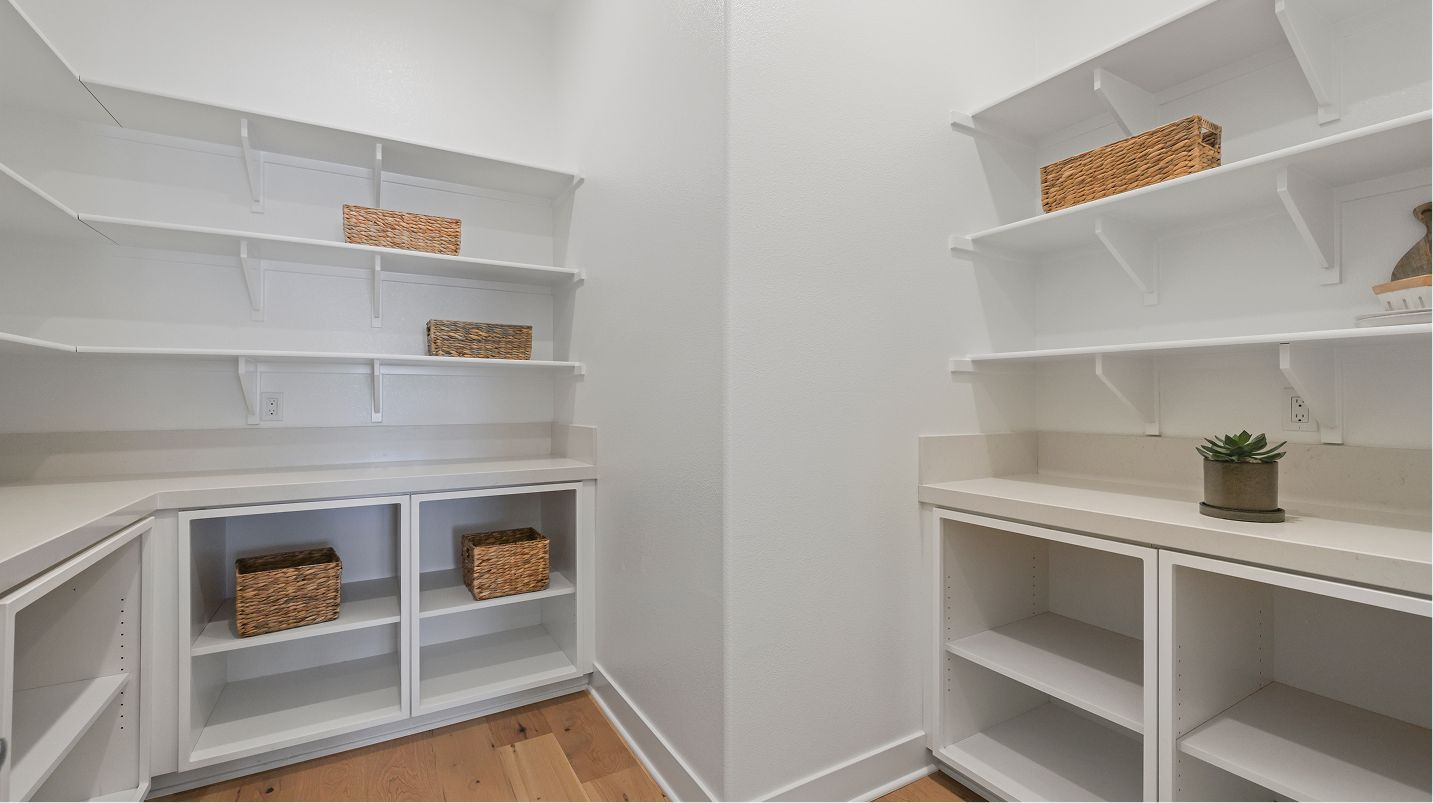 Amora Res3 Kitchen 4of7 F1