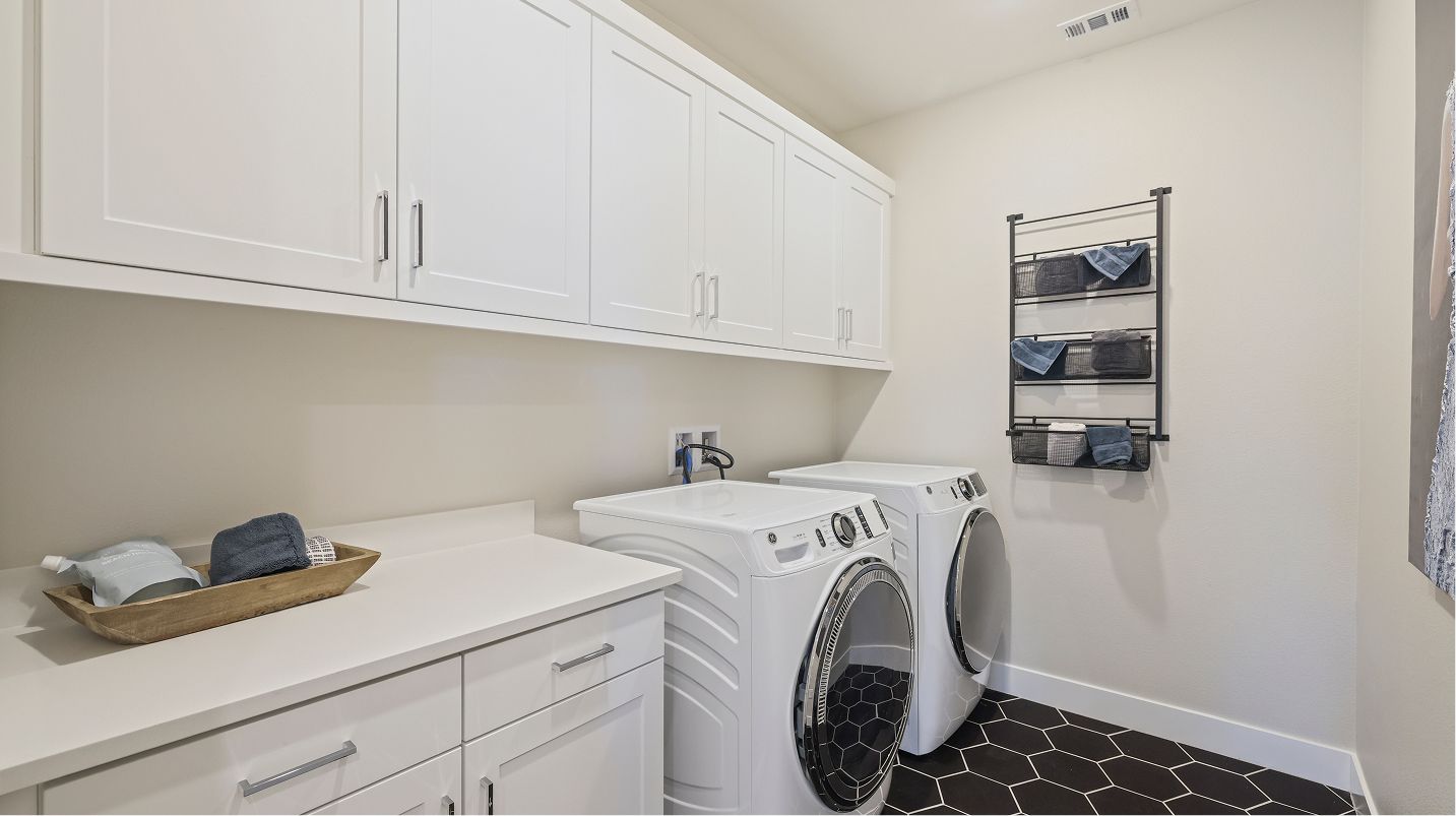 Amora Res2 Laundry F2