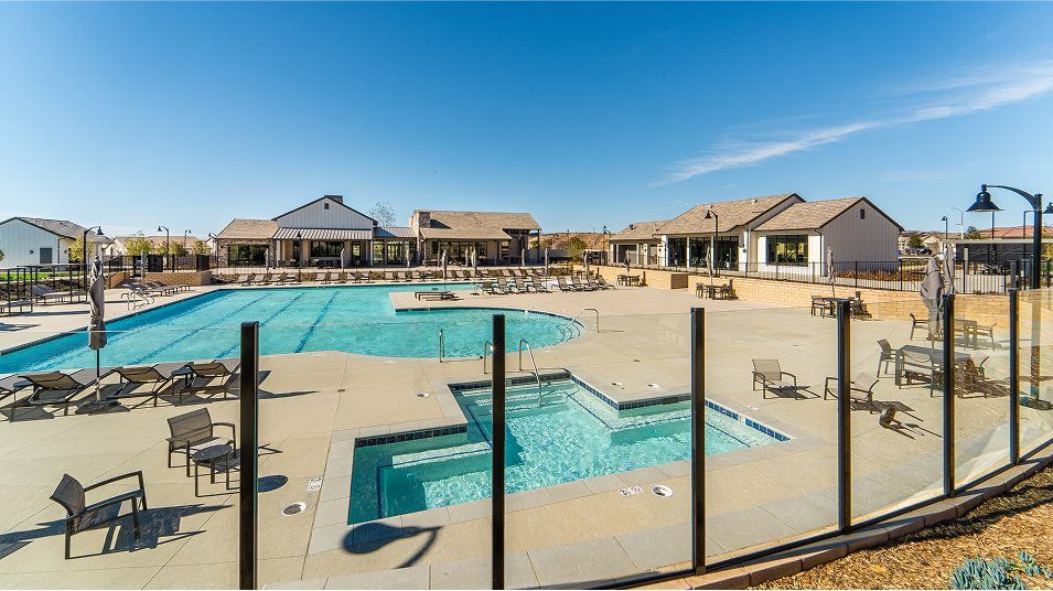 Oasis pool