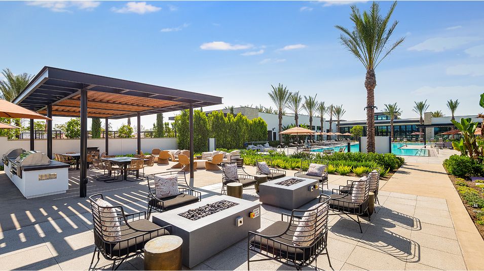 Metro Heights Amenity Pool 1of4