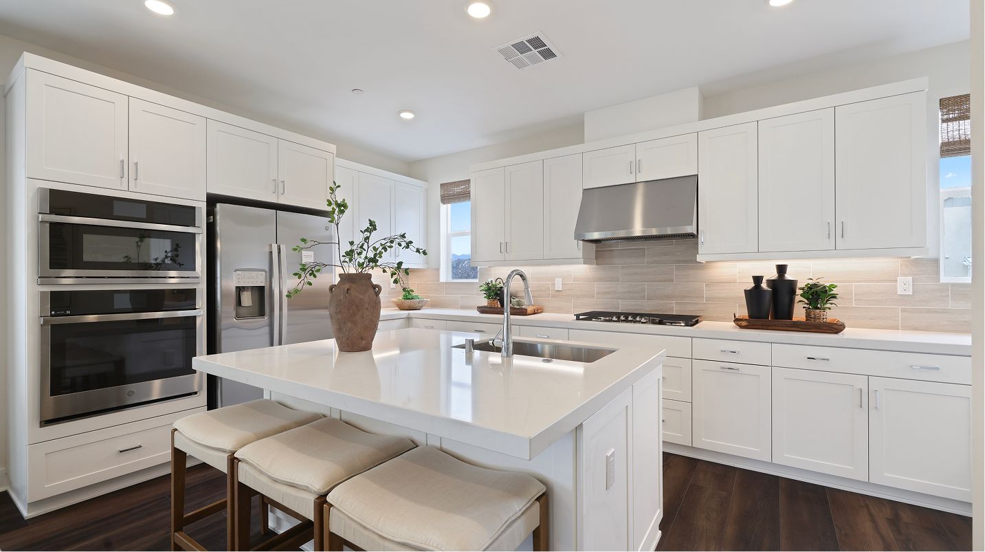 Opal North Valencia Res2 Kitchen 3of6 F2