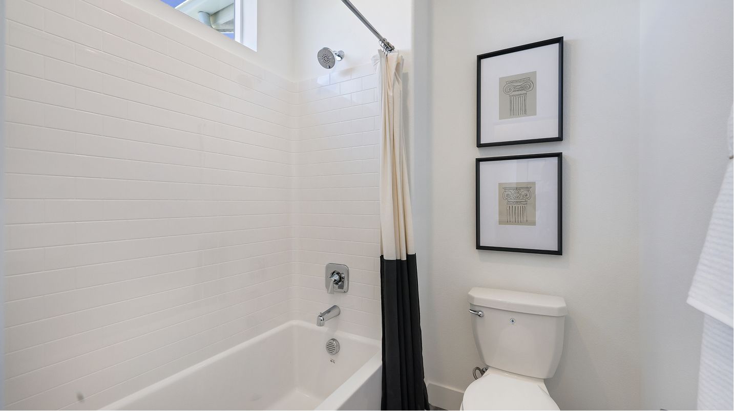 Opal Valencia Res3 Bath2 2of2 F3