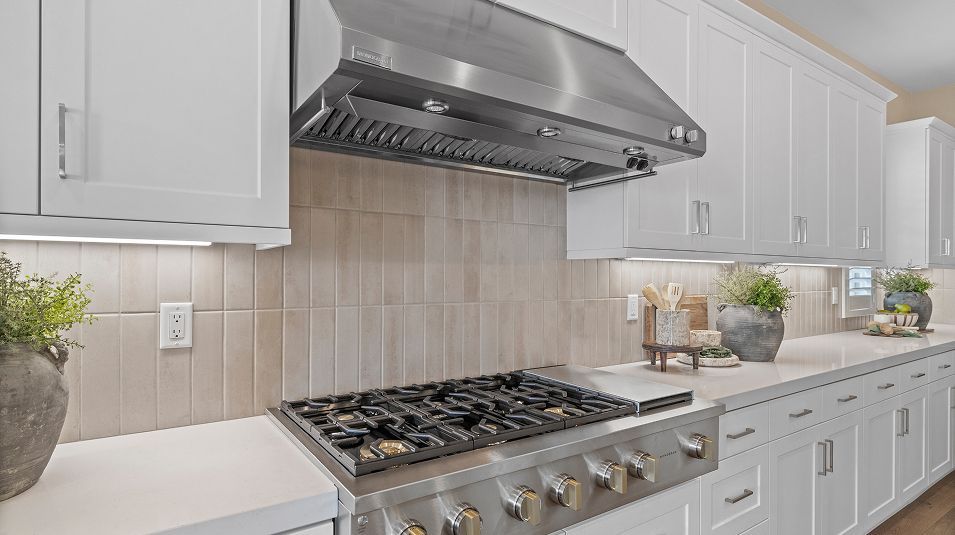 Campana Tesoro Highlands Res1 Kitchen Range 2of2 F1