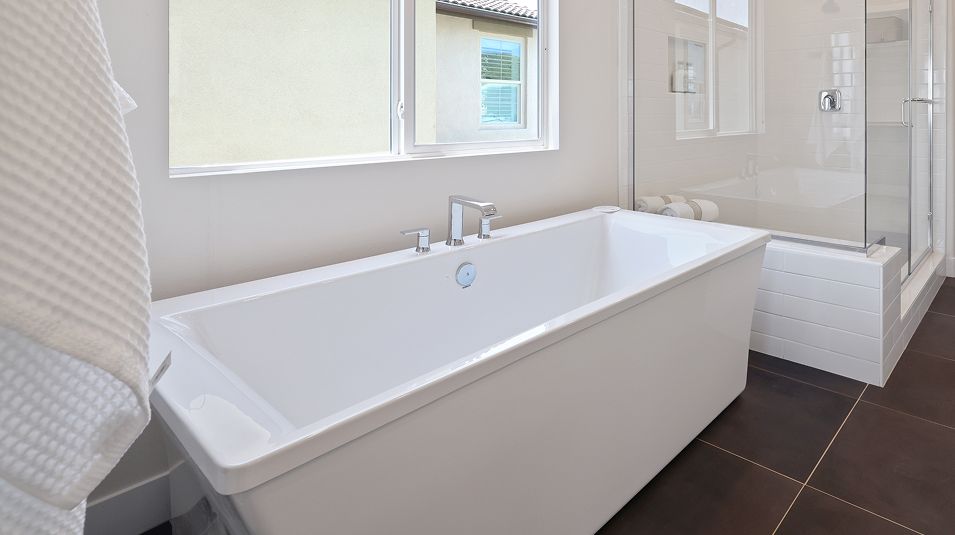 Campana Tesoro Highlands Res2 Owners Bath 2of5 F2