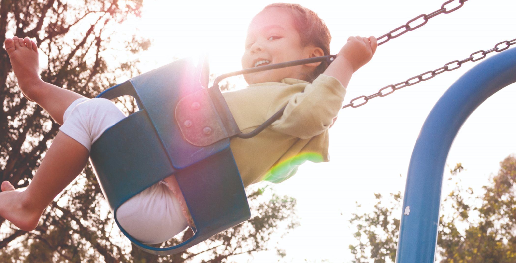 N Pic Girl Swinging i Stock 497660522