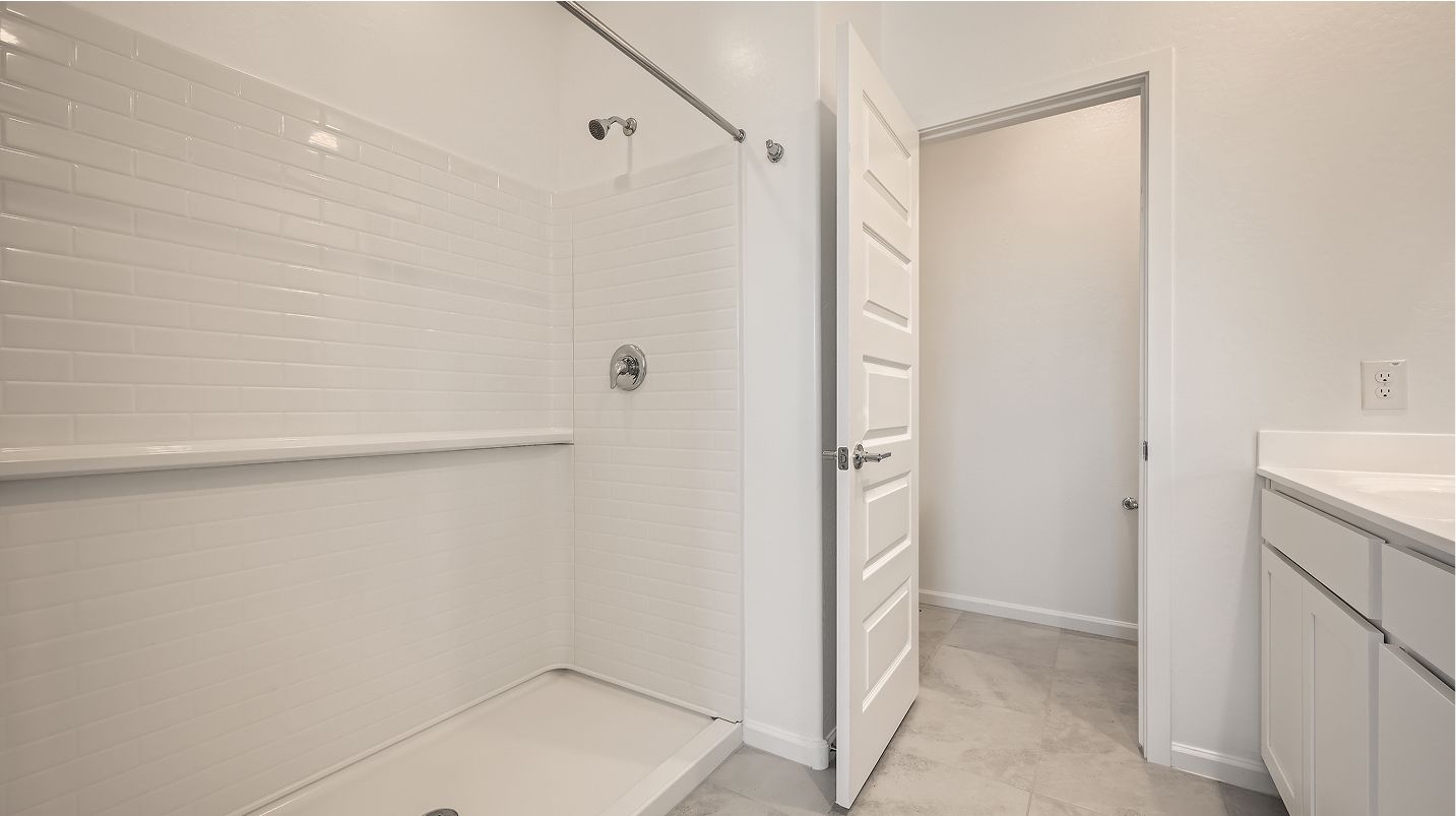 Pic EI Owners Tile Shower