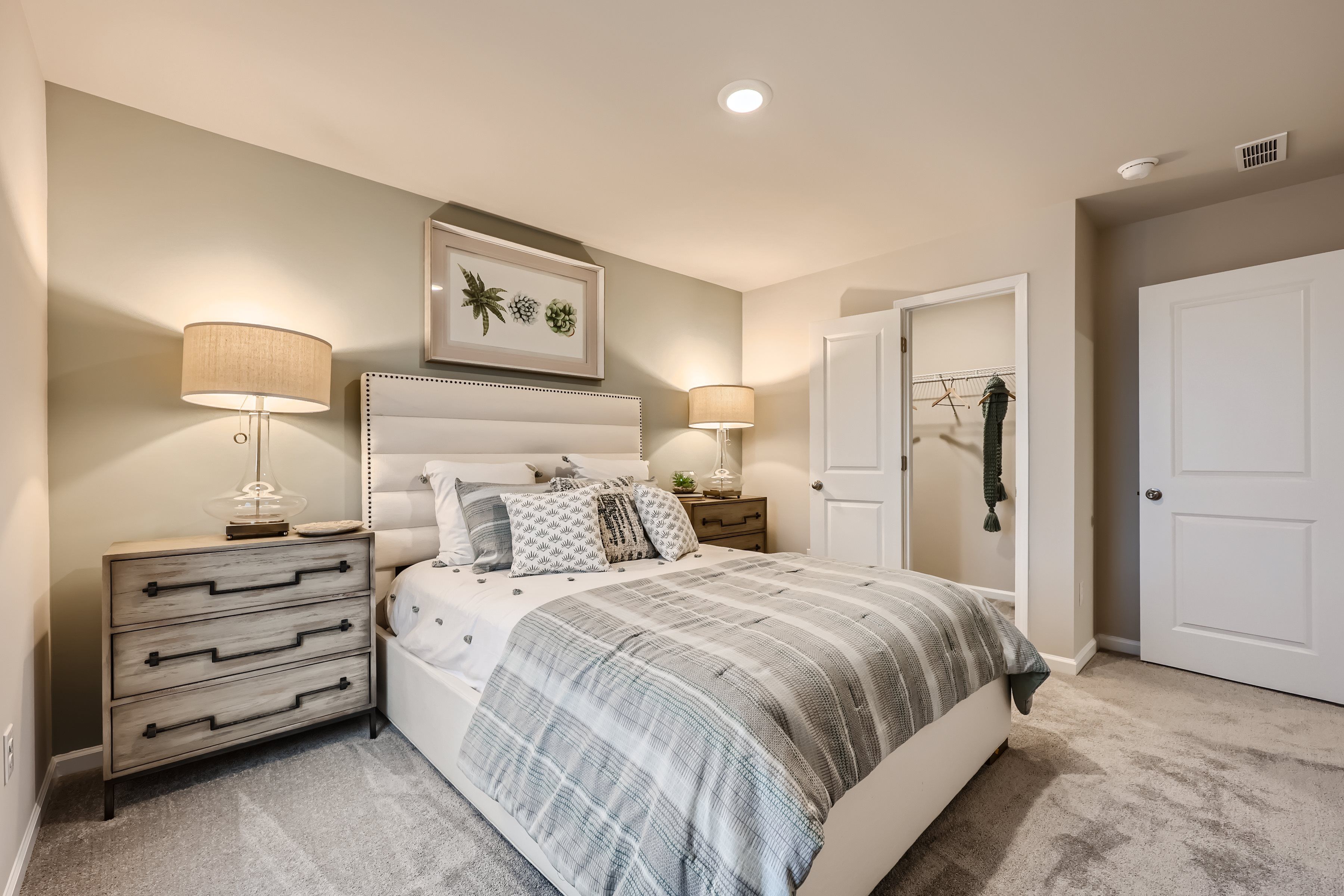 2305 Emerson Bedroom2 F2 2of2