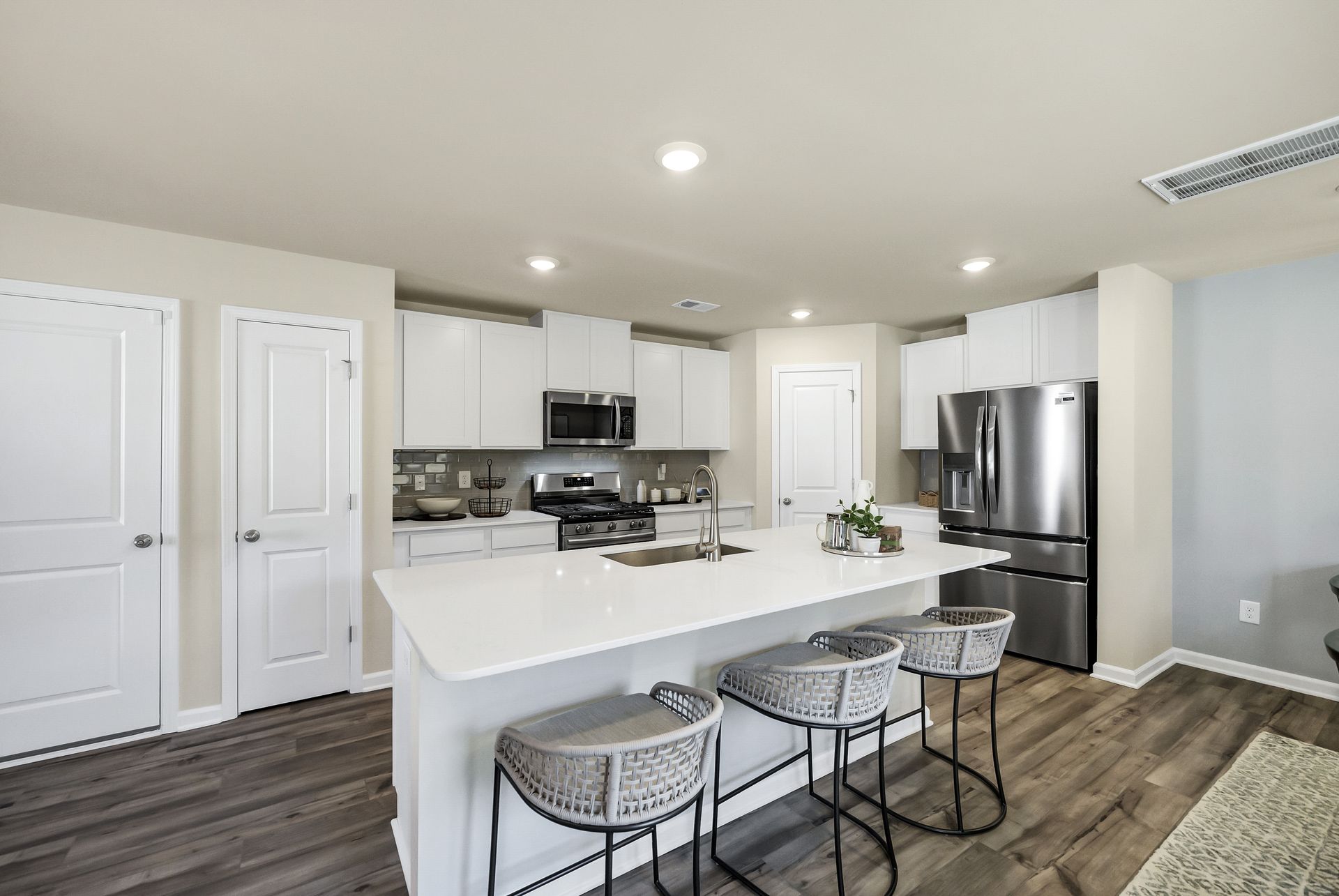 Heron Pointe Crane Model Kitchen 5 of 5
