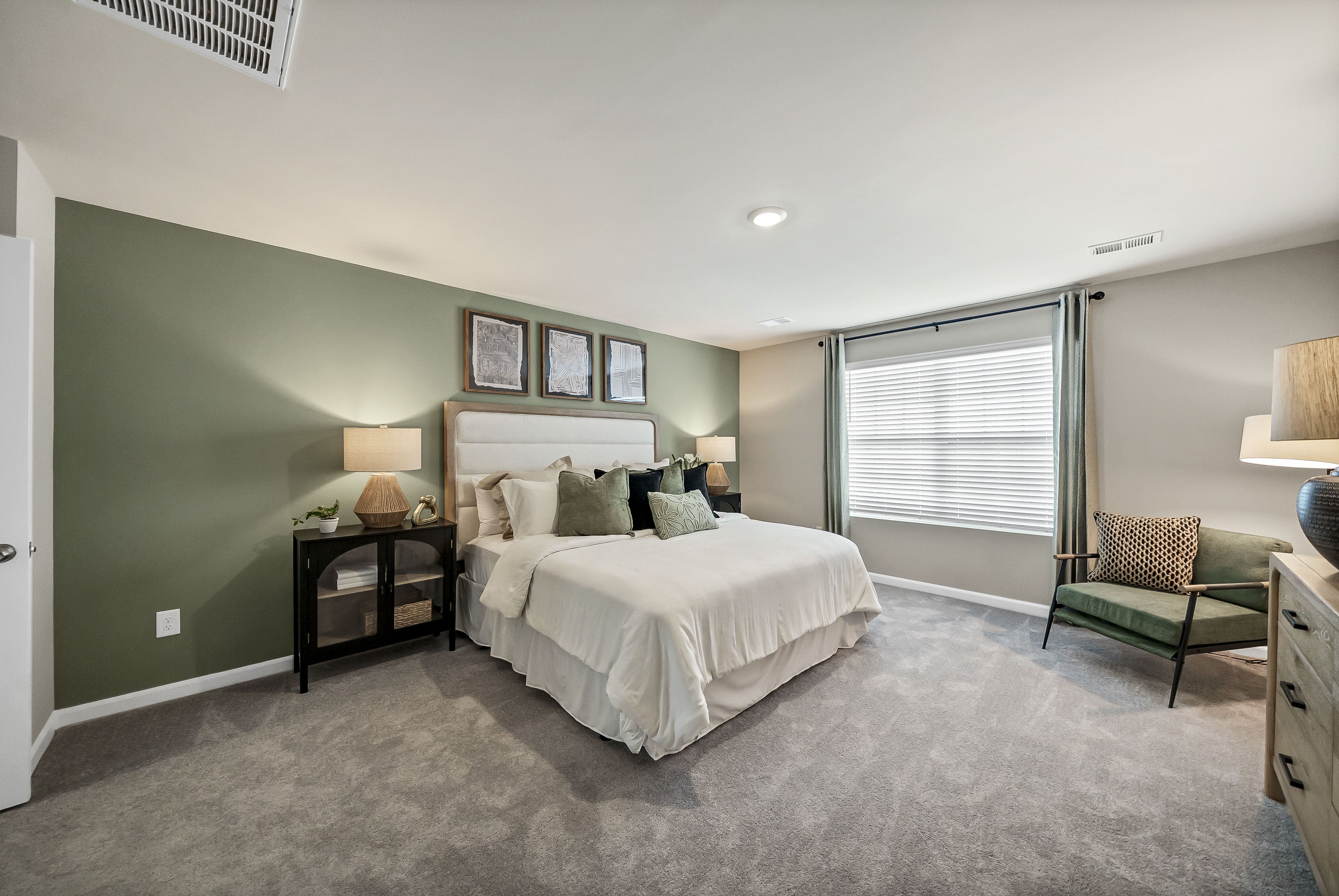 Taylor Hill Anderson Owner's Suite 1of3