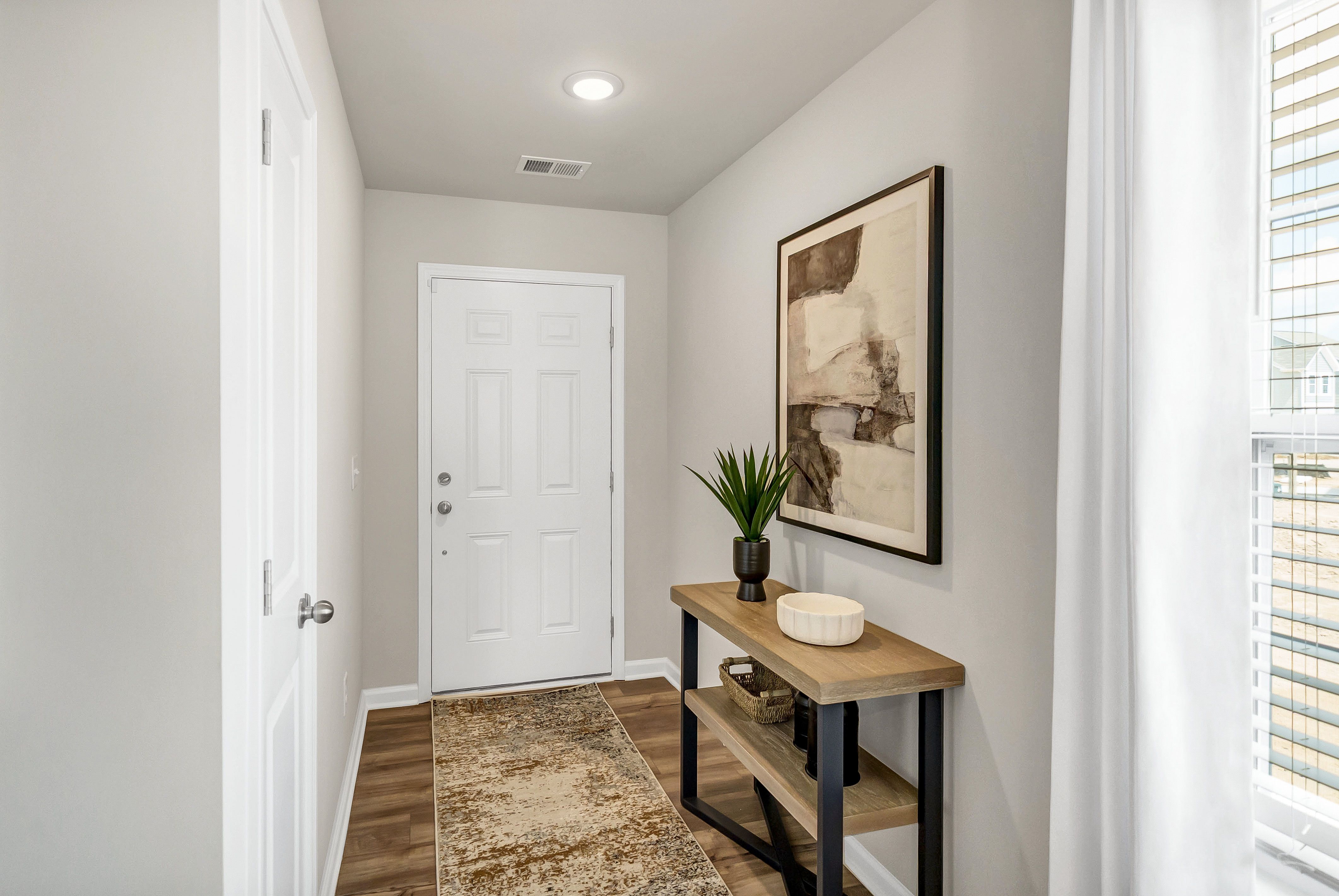 Taylor Hill Denali Entry Way 1of1