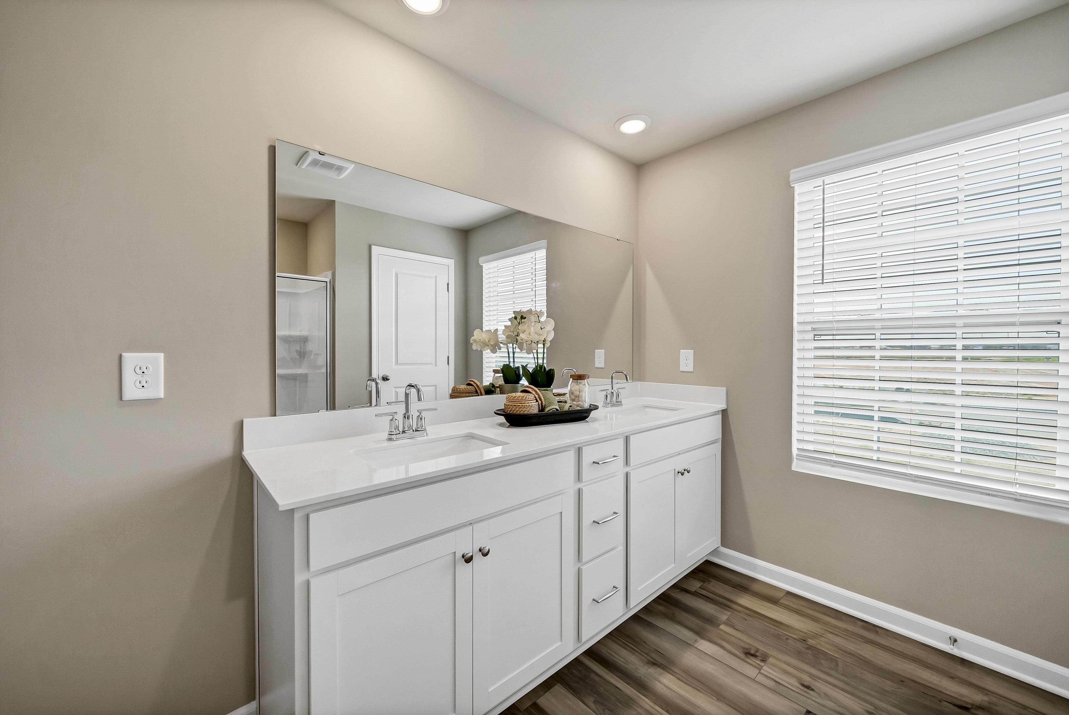 Taylor Hill Anderson Owner's Suite Bath 2of4