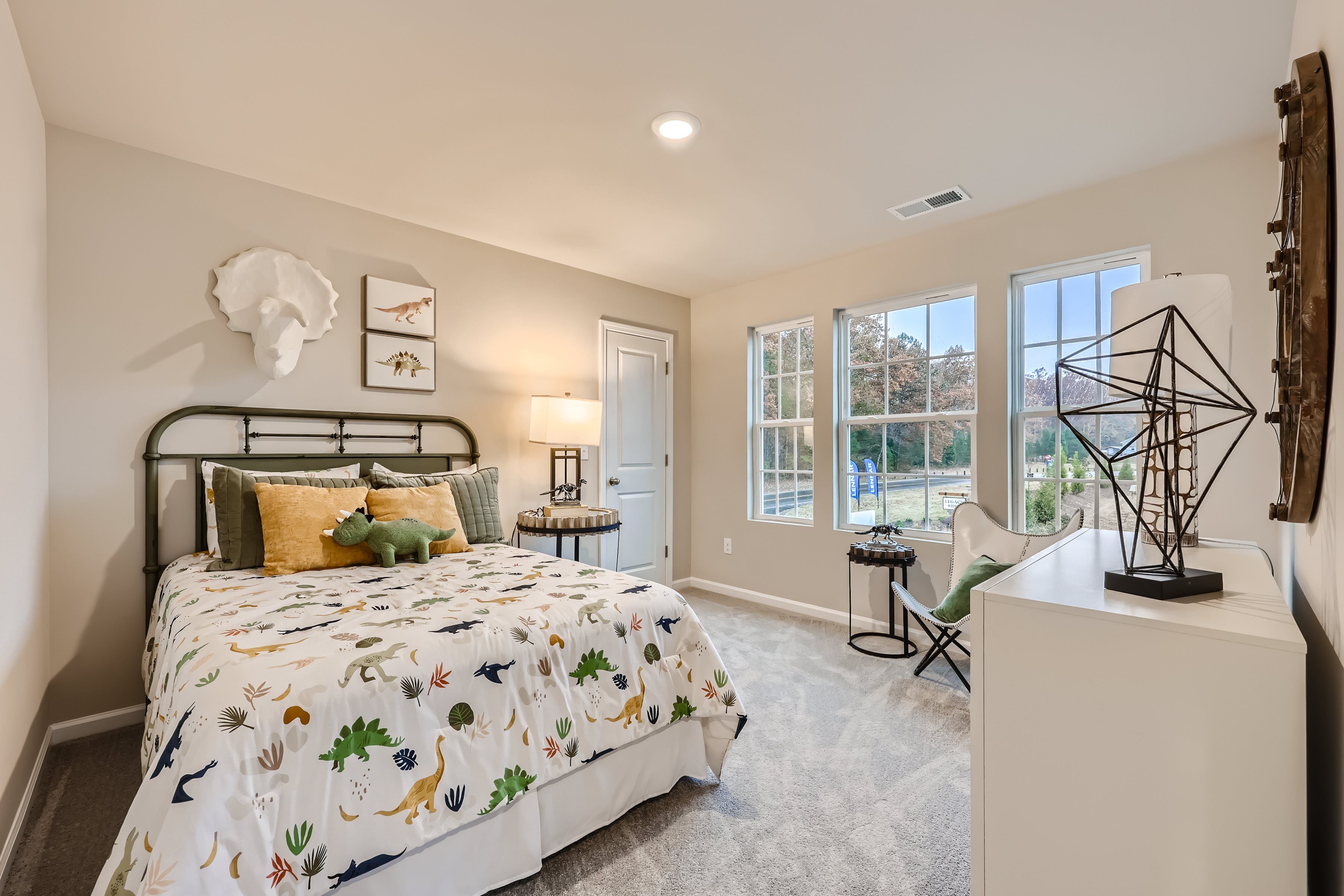 2305 Emerson Bedroom5 F2 1of2