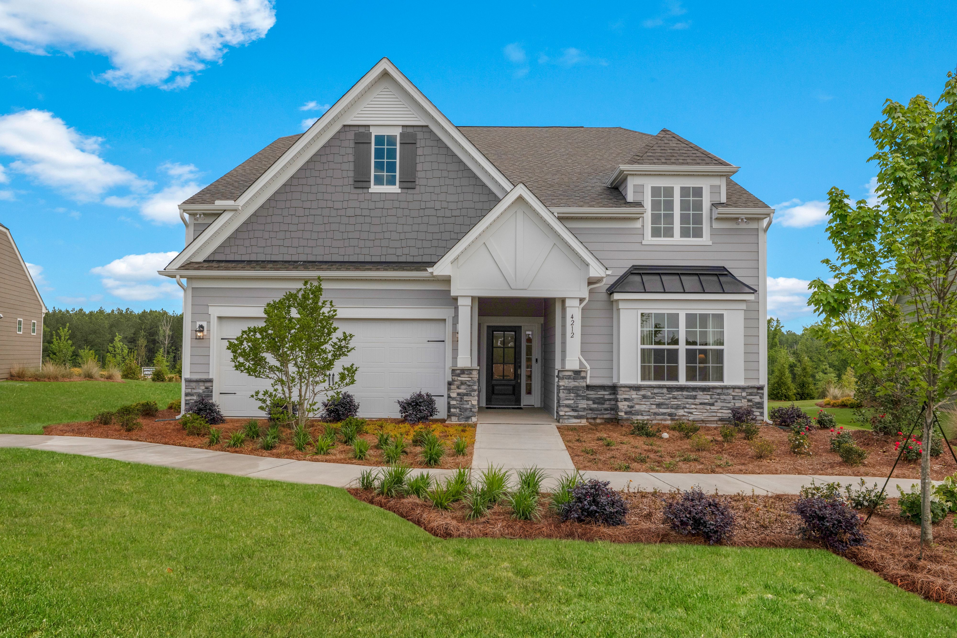 Roselyn Dorchester 01