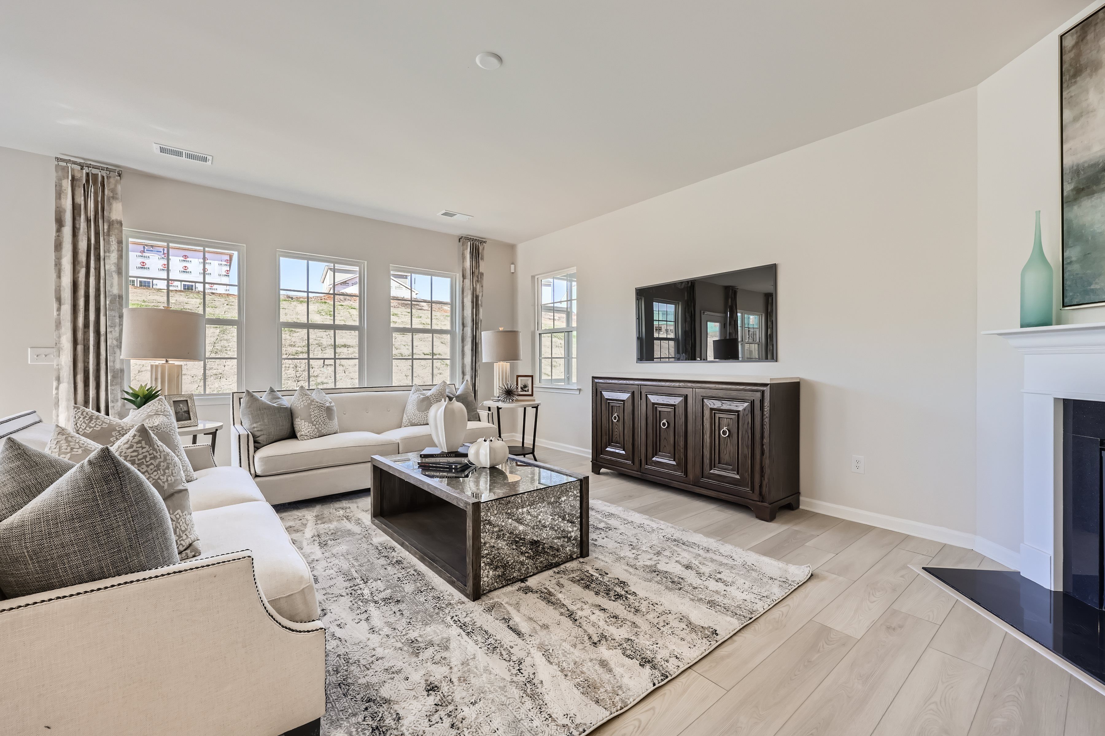 1831 Grassy Knoll Trail   Print Quality   004   07 Living Room