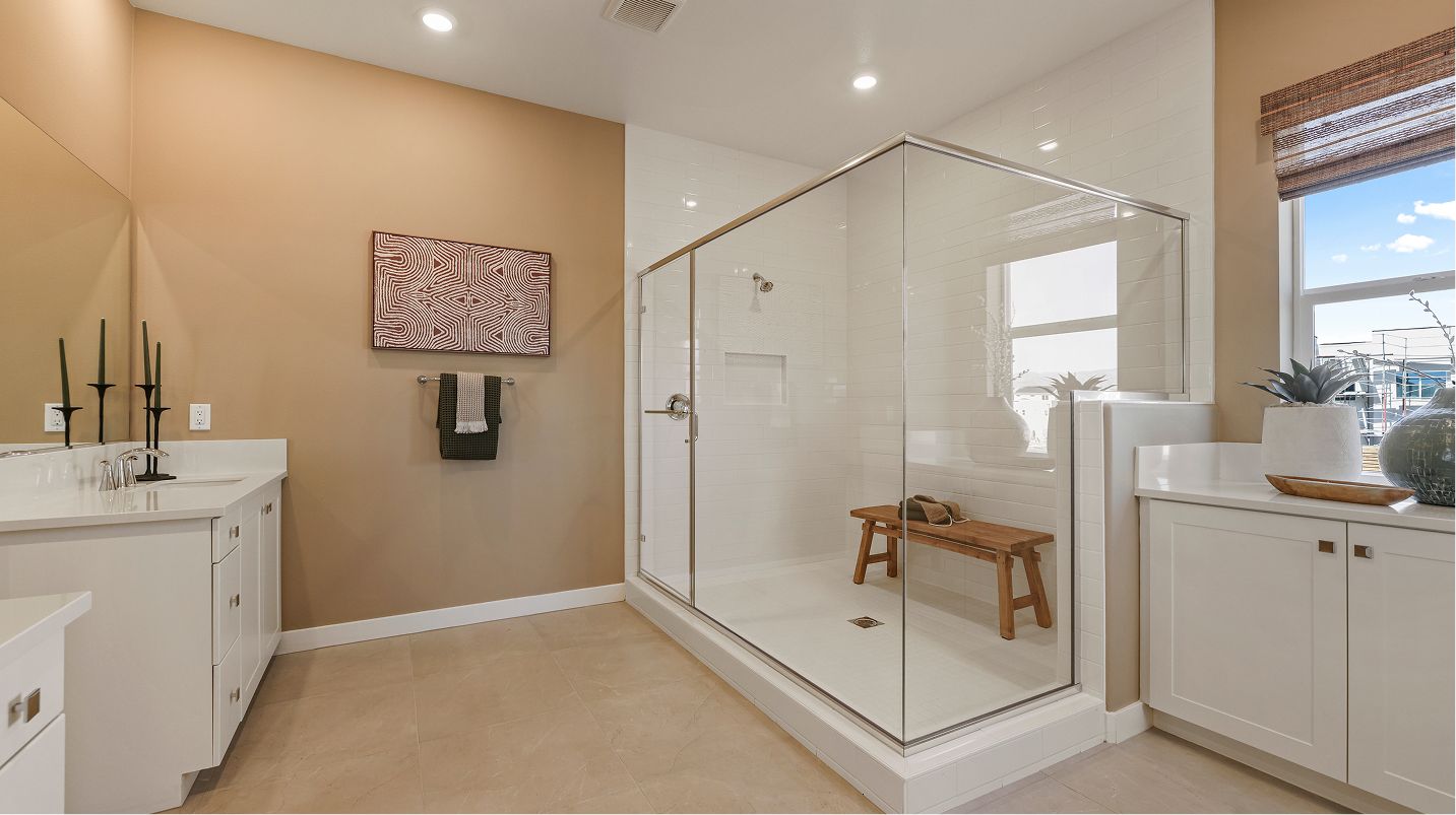 Amaris Luna GPN Res7 Owners Bath 2of5 F1