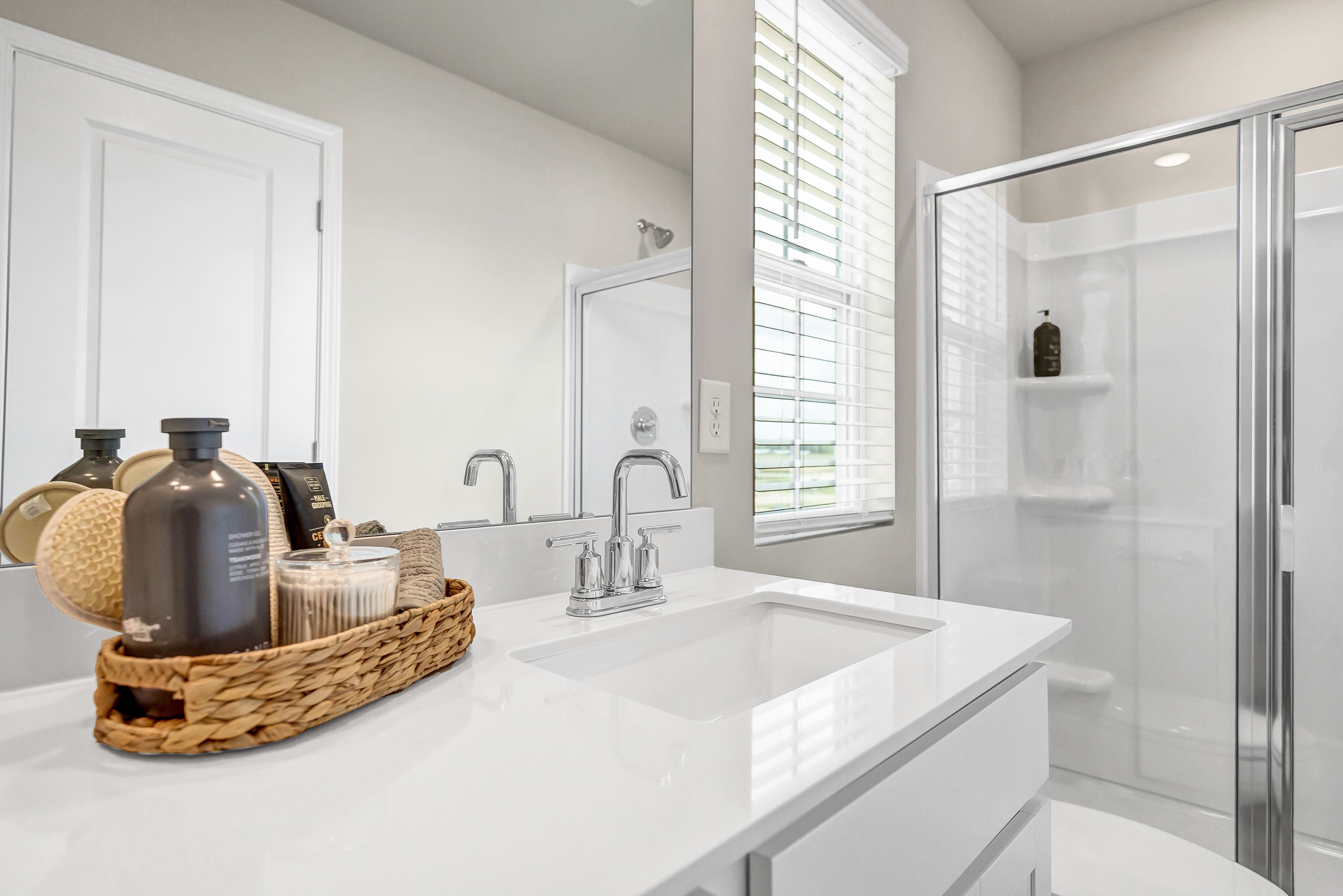 Taylor Hill Denali Owner's Suite Bath 2of3