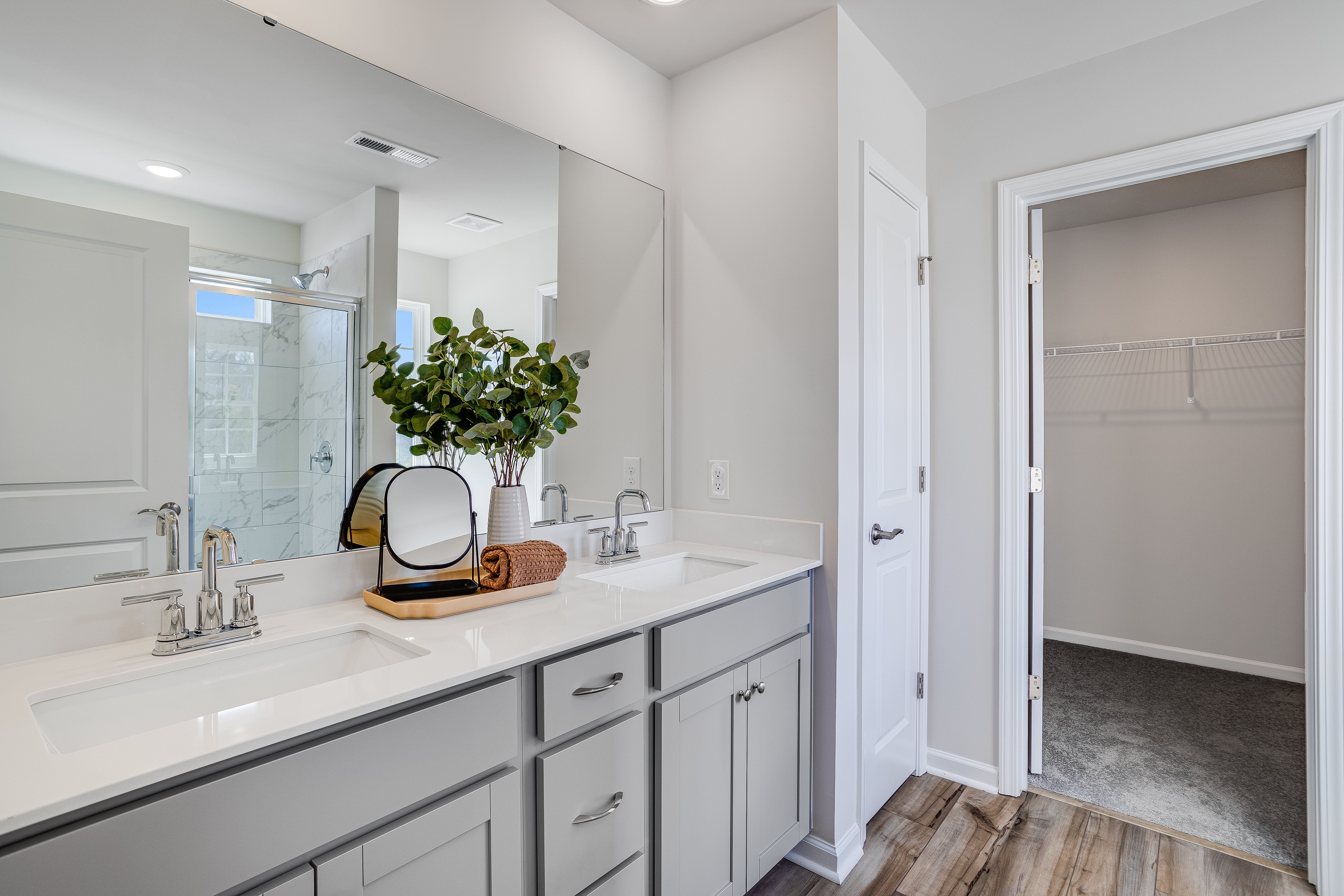 Reynolds Crossing Westbury71 09